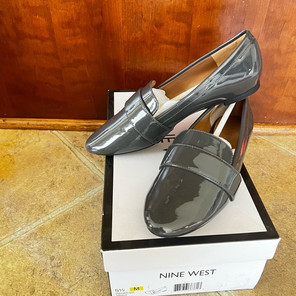 Nine West Shiny Gray Women's Loafers - Picture 1 of 6